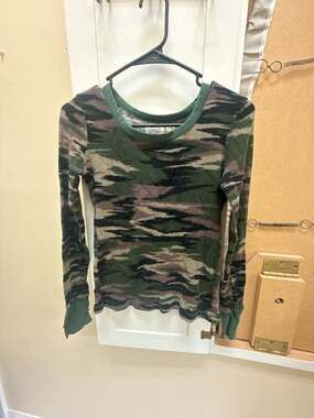 Volcom Camo Thermal Long Sleeve Shirt Size M